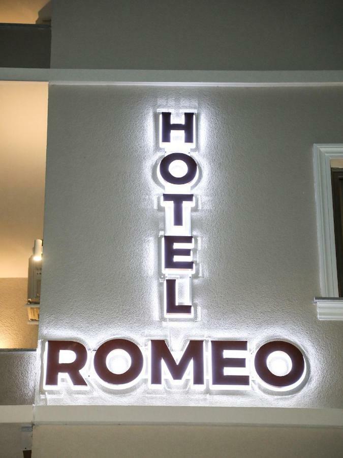 Hotel Romeo Korce Extérieur photo