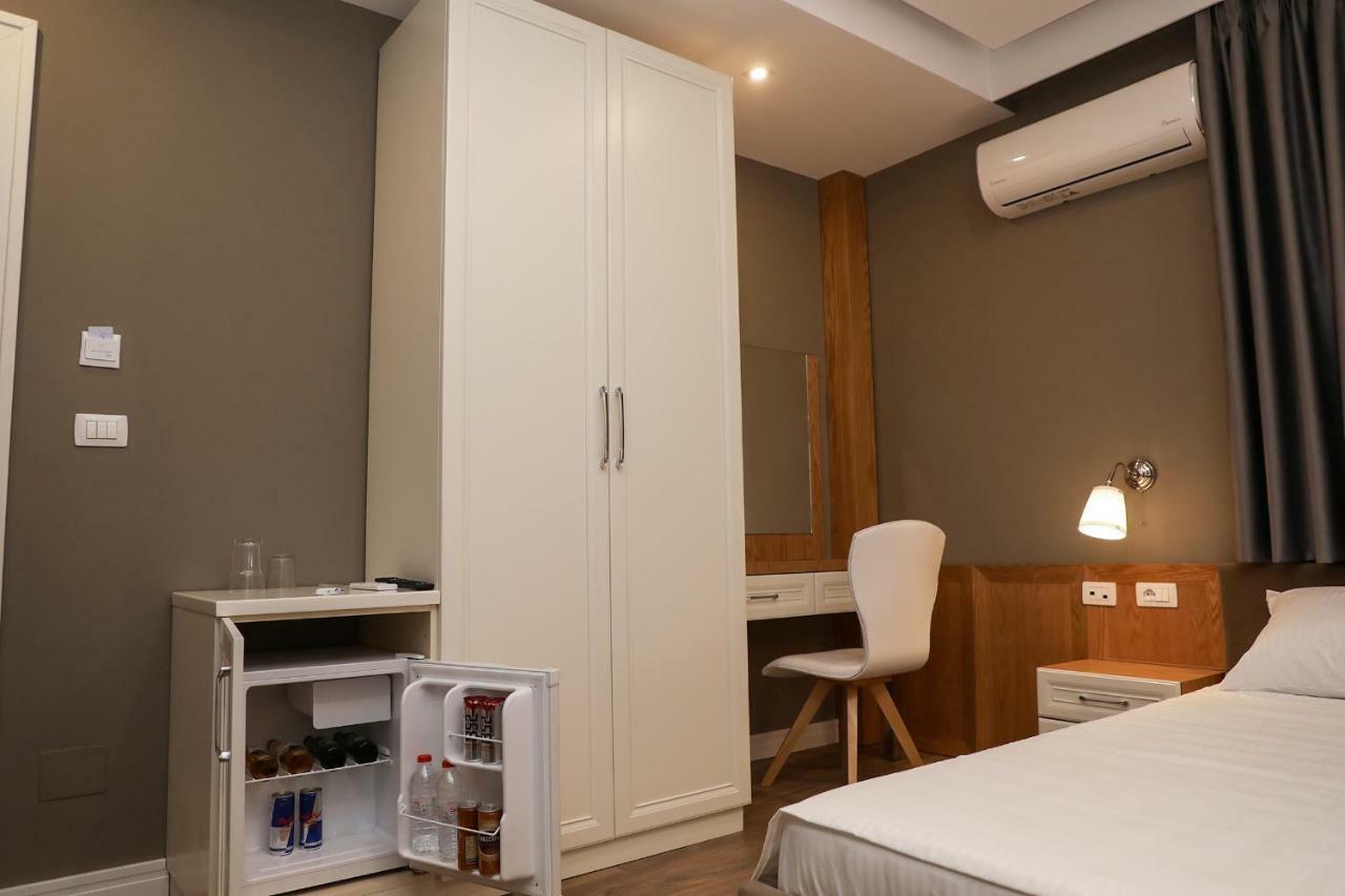 Hotel Romeo Korce Extérieur photo